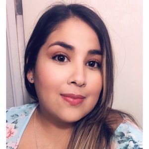 Meet your Posher, Liliana